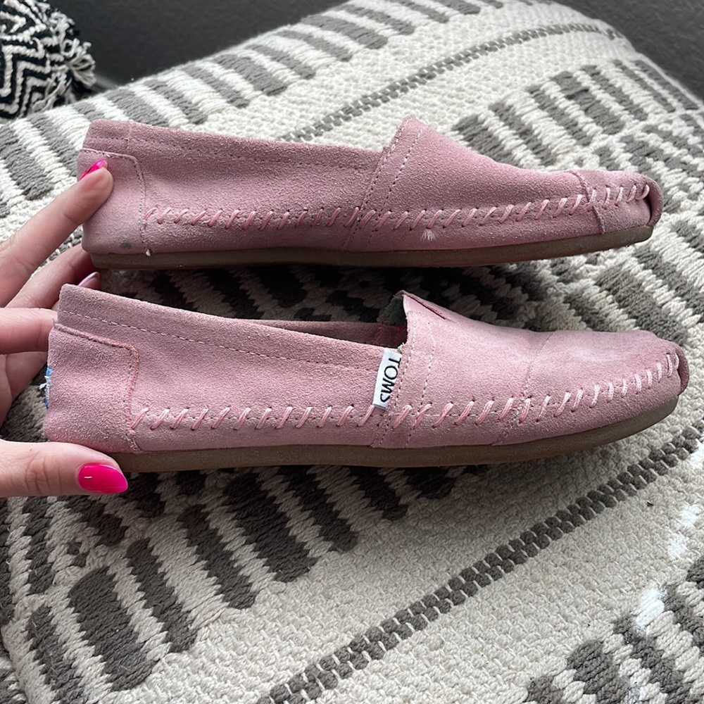 TOMS Women's Pink Slip-On Shoes - Picture 4 of 8